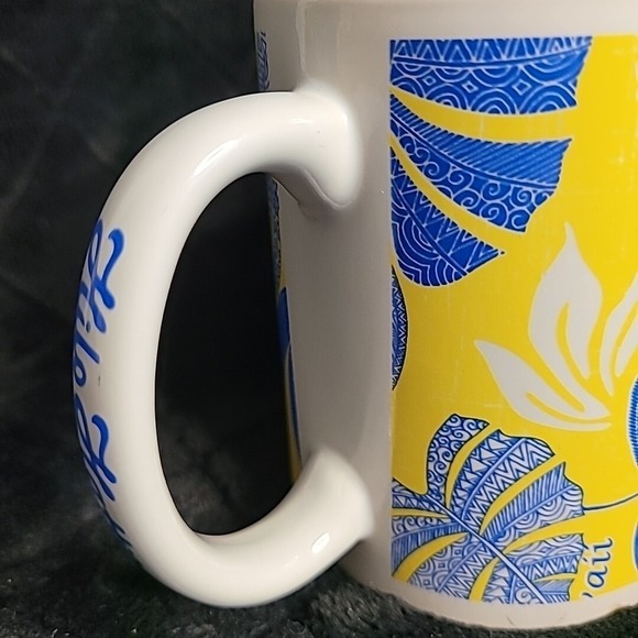 Hilo Hattie Hawaii Coffee Tea‎ Mug 2014 Floral Yellow Blue Palm Leaves - Picture 6 of 9